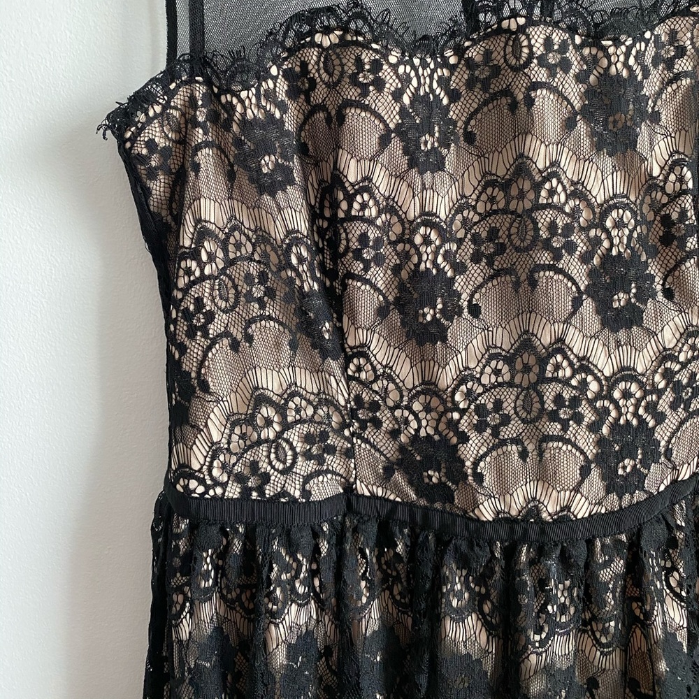 Lace Dress - Picture 2 of 3